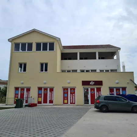 Figa Apartament *